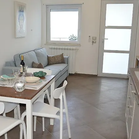 Zi Dima 公寓 贾迪尼-纳克索斯